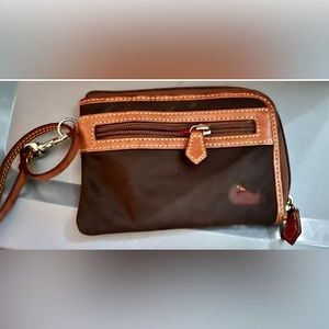 Dooney and Bourke Vintage wristlet